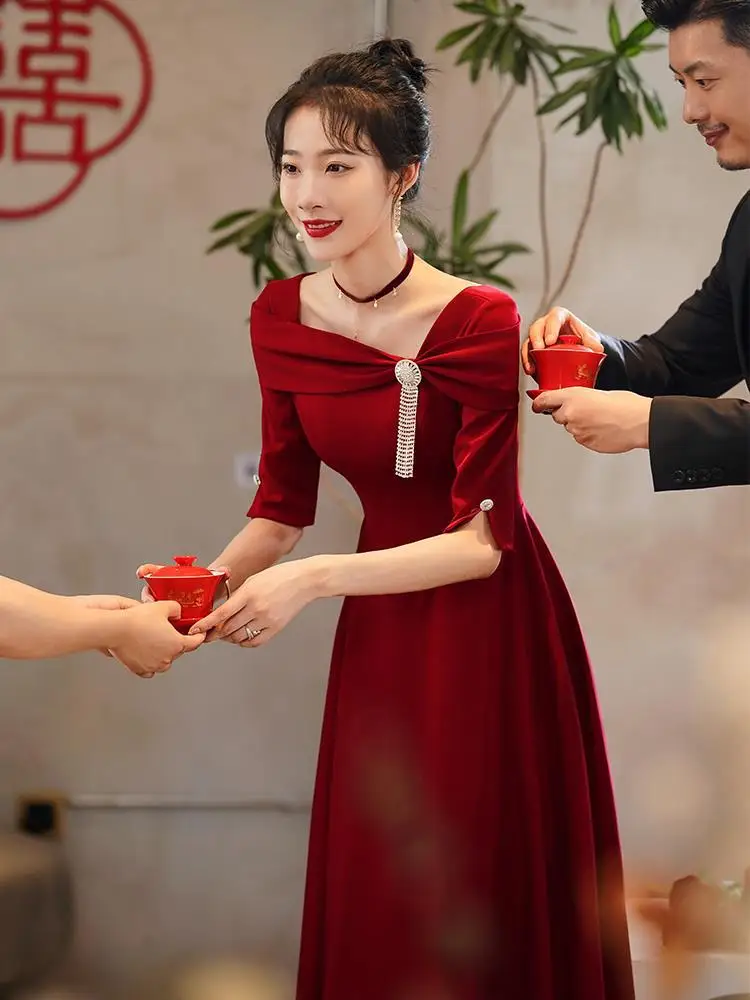 Vestido de novia cheongsam chino de satén, traje Formal tradicional rojo, talla grande, Año Nuevo, 2023