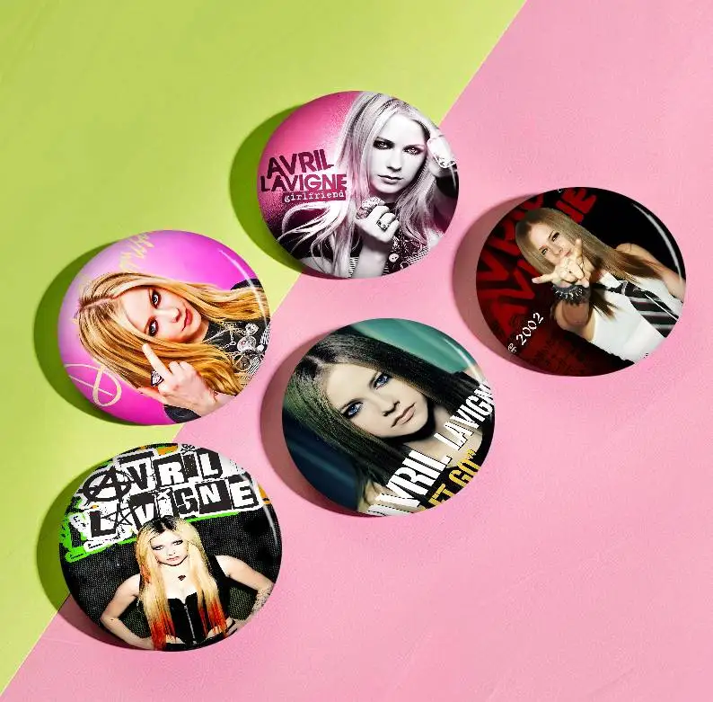Star Singer Avril Lavigne Soft Button Pin Round Metal Badge Lapel Pin Parts Gift Friends Kid Jewelry