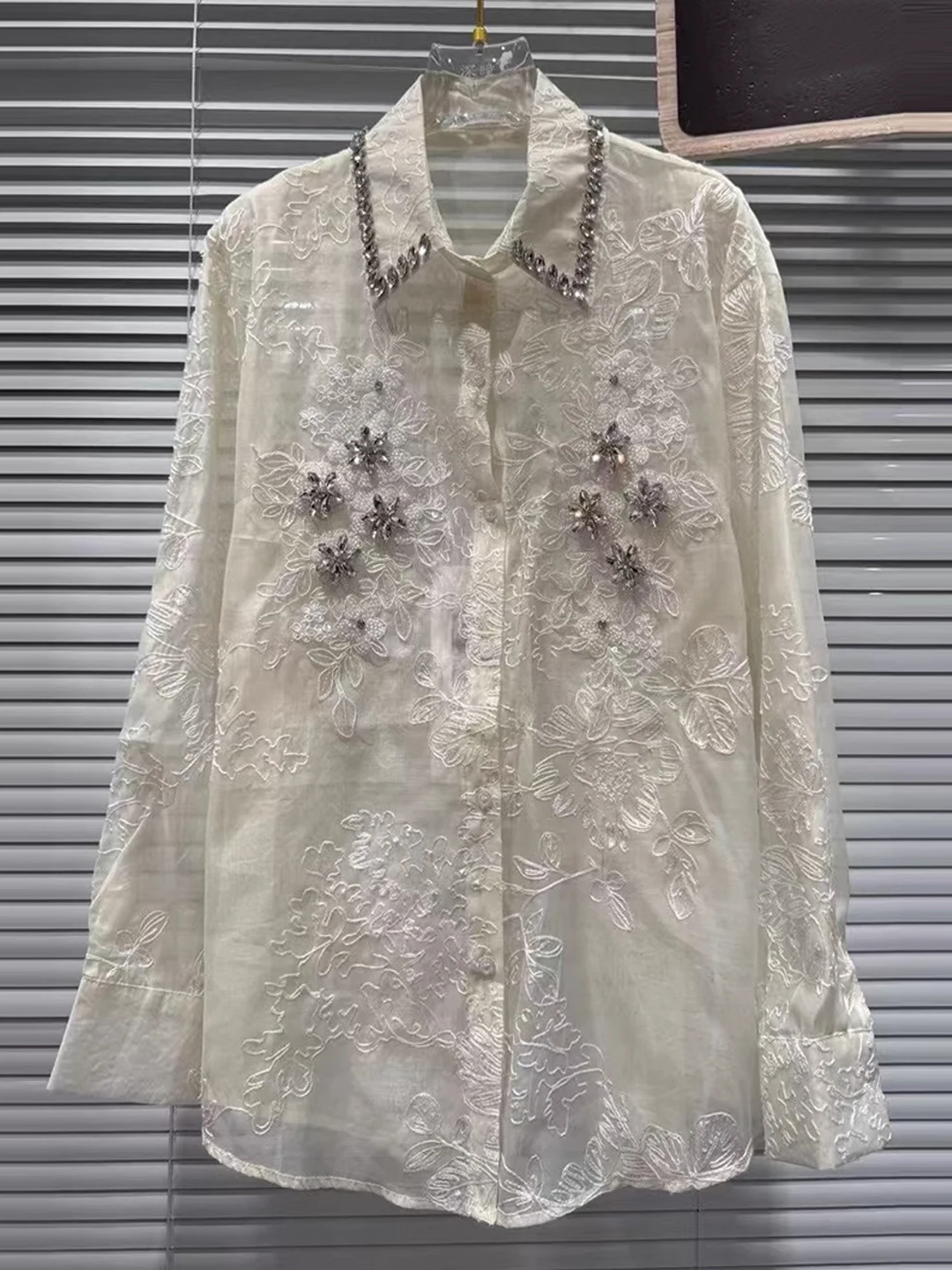 Heavy Industry Diamond Embroidery Thin Candy Color Long Sleeve Blouse Women Summer 2025 New Loose Skinny Sunscreen Shirt Top