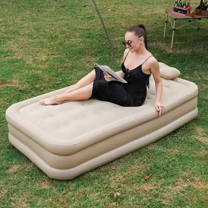 Modern Indoor/Outdoor Use Adults' Travel Dining Camping Airbed Foam Inflatable Mattress Built-in Pump for Bedrooms Hospitals
