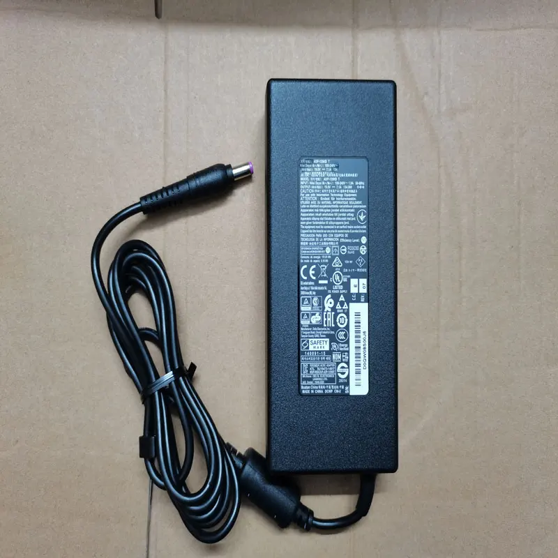 NEW OEM 19V 7.1A ADP-135KB T 5.5mm*1.7mm AC Adapter For Acer 135W Aspire VN7-793G-53K5 Original Puryuan Charger