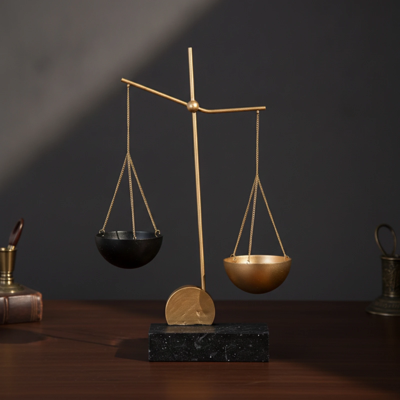 Tabletop Balance Scale Metal-Like Balance Scale Decor Modern Minimalist for Office, Living Room