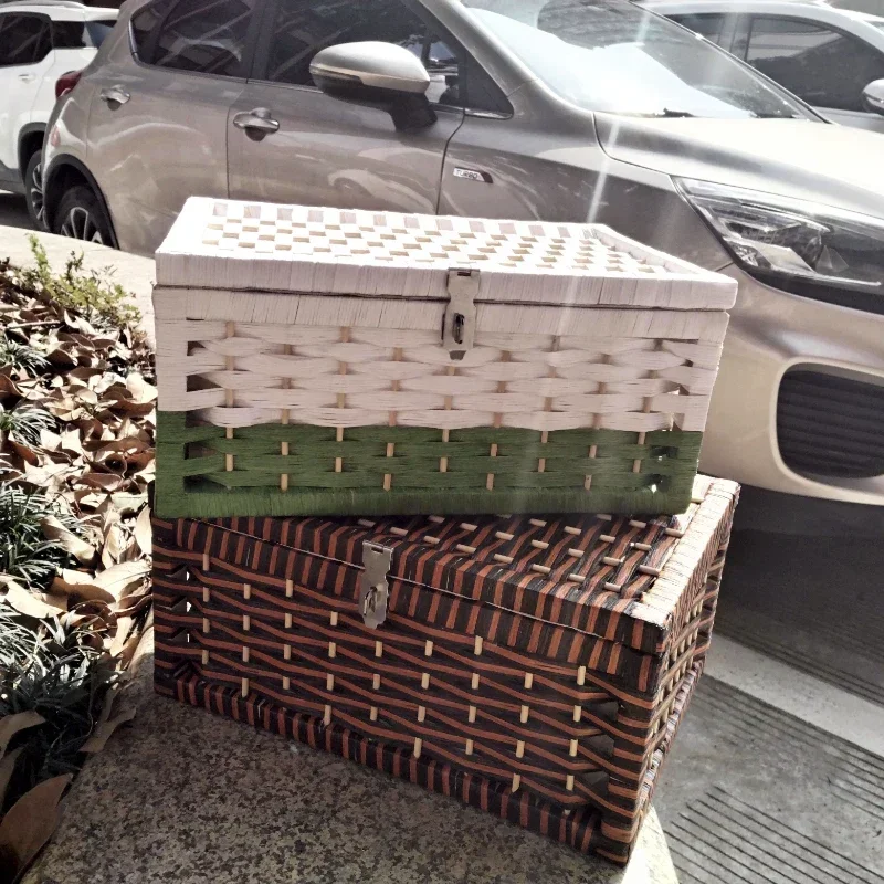 Scatola portaoggetti da tavolo rettangolare Cestino portaoggetti intrecciato a mano Cestino in vimini in rattan per articoli vari Contenitore per vestiti Organizzatore da tavolo
