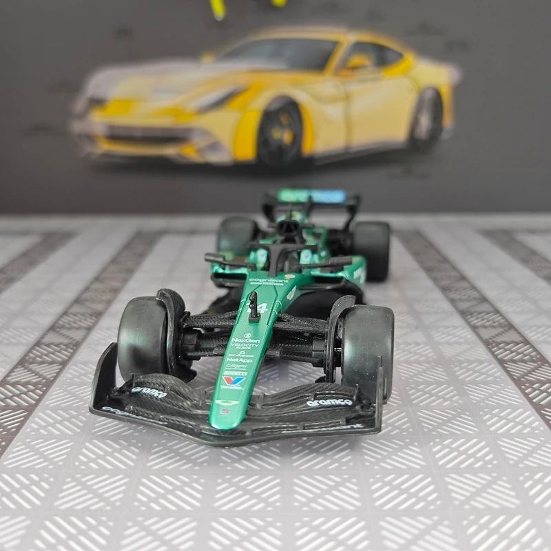 

Симулятор гонок Формулы-1 Aston Martin в масштабе 1:32 # Коллекционная статическая модель автомобиля из сплава 1:14, украшение для рабочего стола, подарок