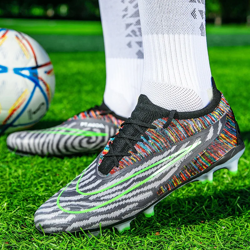 Men Training Football Boots Non-Slip Soccer Shoes Outdoor Cleats Futsal Breathable Sneakers Unisex Comfortable FG/TF Ultralight