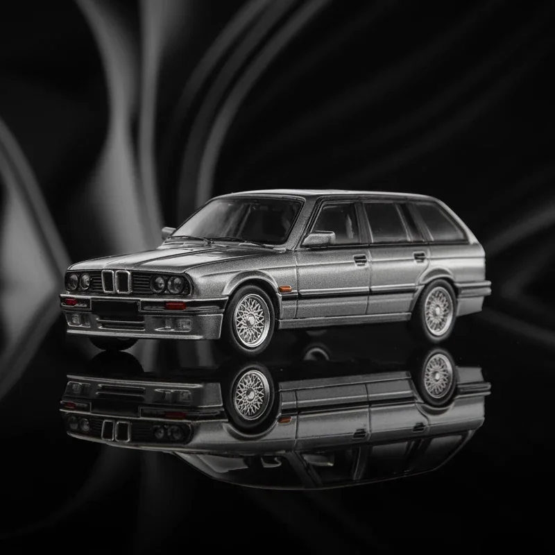 Sterfelijke schaal 1/64 BMW E30 WAGON Limited Edition legering speelgoed motorvoertuig gegoten metalen model geschenken