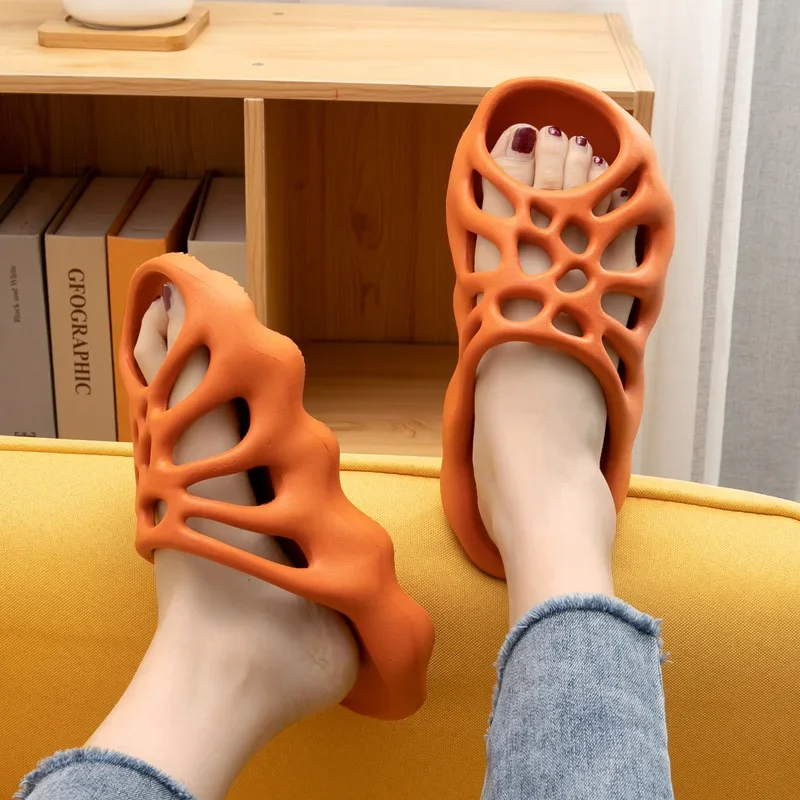 slippers women Non-slip Sneaker Flip Flops men Platform Cloud Woman Summer Beach home house Slides Soft Ladies Indoor new 2024