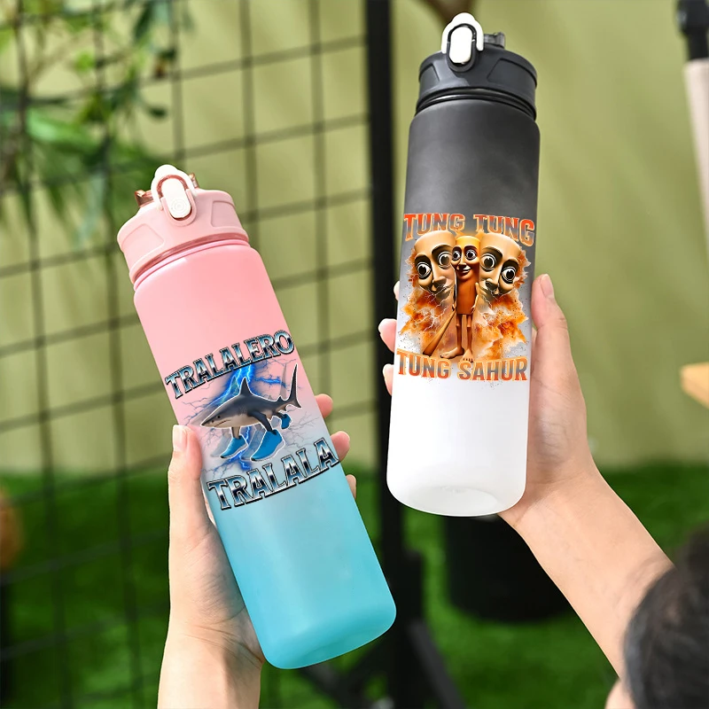 800 ml Tung Tung Tung Sahur Wasserbecher mit Strohhalm, tragbare Sportwasserflasche, Trinkflasche für Männer und Frauen, auslaufsicheres Trinkgeschirr