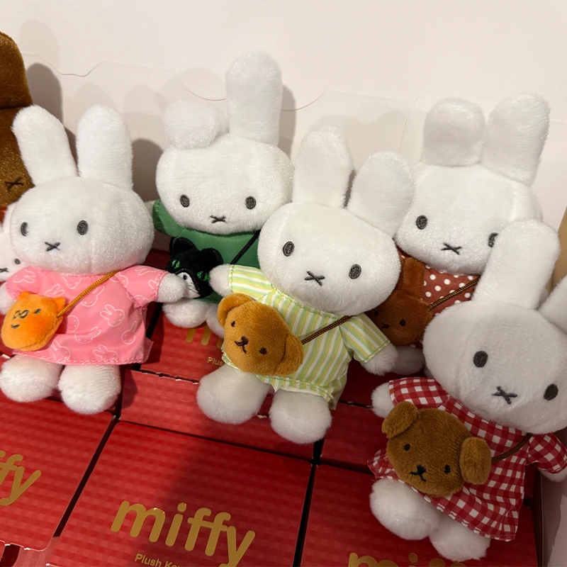 

Origina New Miffy Rabbit Travel Series Pendant Trendy Doll Blind Box Backpack Decoration Desktop Collection Ornament Toys Gifts