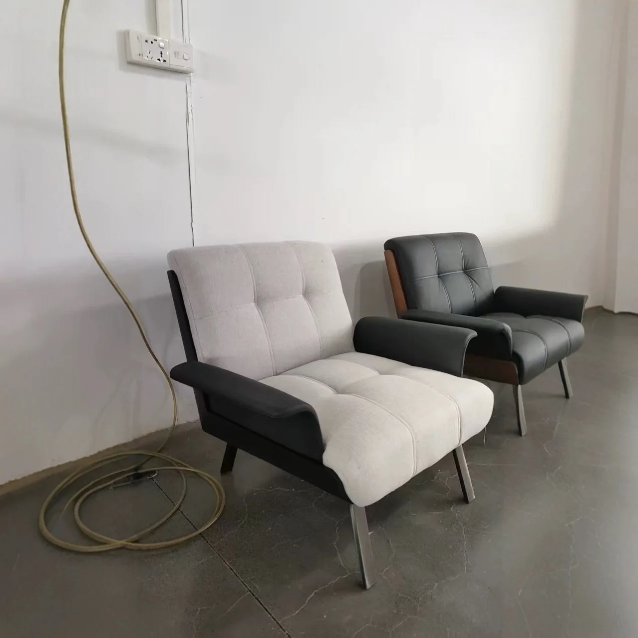 

Итальянский односпальный диван, современный минималистичный дизайнерский диван для гостиной, балкона, с высокой спинкой, одиночное кресло для отдыха знаменитостей в Интернете