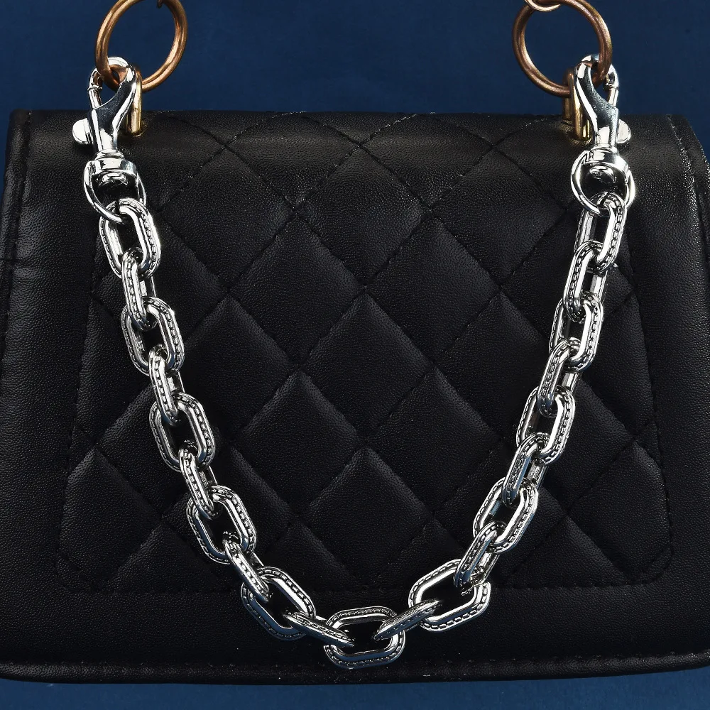 

2025 versatile bag, geometric metal chain women's fashion bag, chain crossbody bag
