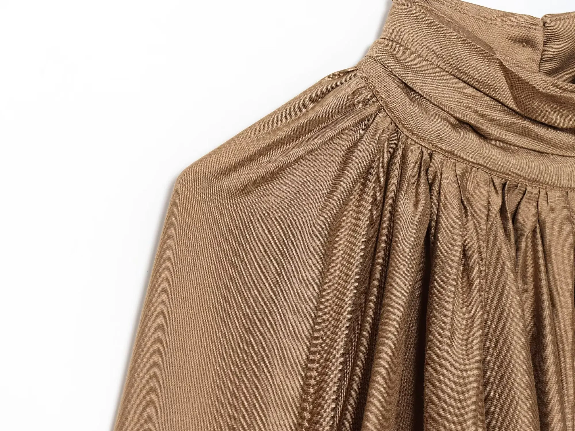 BSAY 2026 Französische Minimalistische Damen-Satinbluse mit Stehkragen, gerafftem Design, Laternenärmeln, lockerem Schnitt, glänzend, elegant, für Bürokleidung, Oberteil – Detail 13