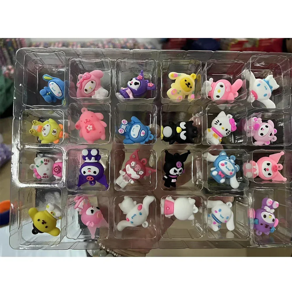 صندوق أعمى أنيمي لطيف سانريو للطفل ، تقويم مجيء عيد الميلاد ، مرحبا كيتي ، كورومي ، ميلودي ، سينامورول ، كاواي كارتون ، هدية غامضة ، ألعاب