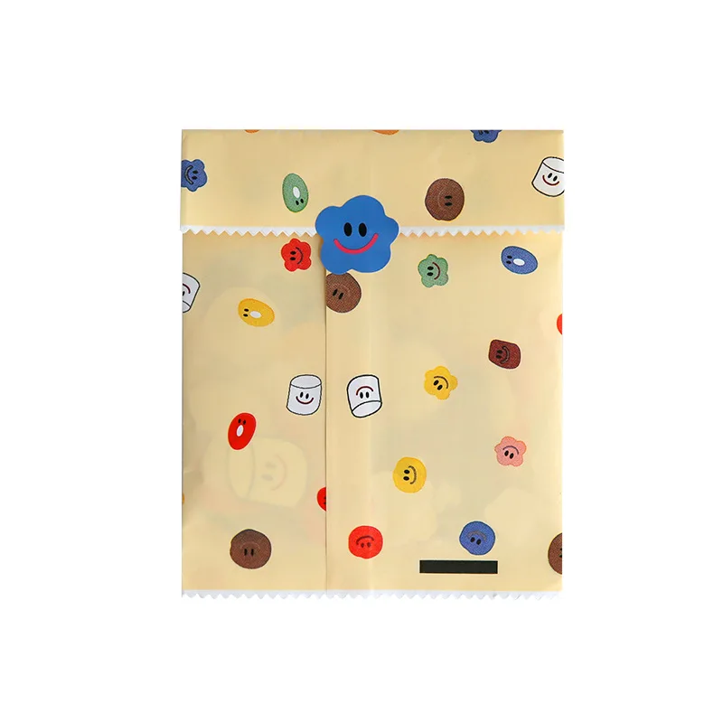 100PCS/1STE KPOP Set di adesivi con faccina sorridente Anime Circolare multicolore autoadesivo in carta artigianale arte modello casuale