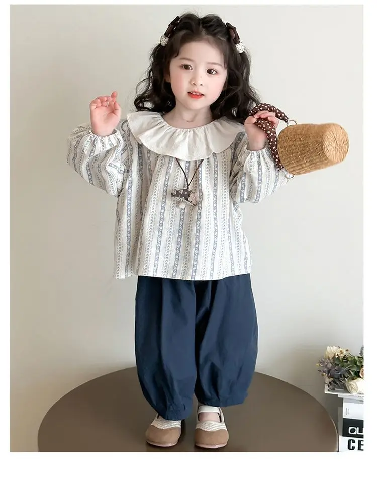 Nowy zestaw dla dziewczynek w stylu koreańskim na rok 2025, modny, codzienny, dwuczęściowy strój dla dzieci i niemowląt na wiosnę i jesień, styl INS.