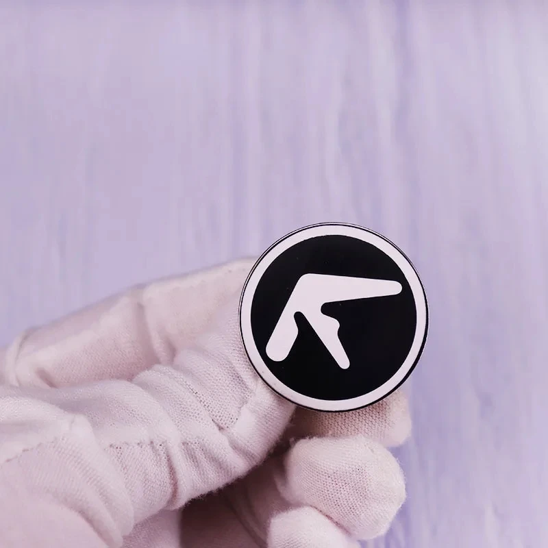 Aphex Twin Logo Black And White Pin Richard James Music Band Badge Rock Band Brooch Accessory Gifts