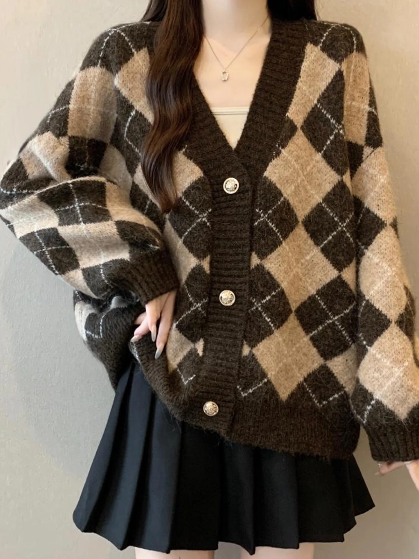 

Мягкий уютный вязаный кардиган для женщин, осенне-зимний, большого размера, в клетку, высокого качества, свободного кроя, для повседневной носки