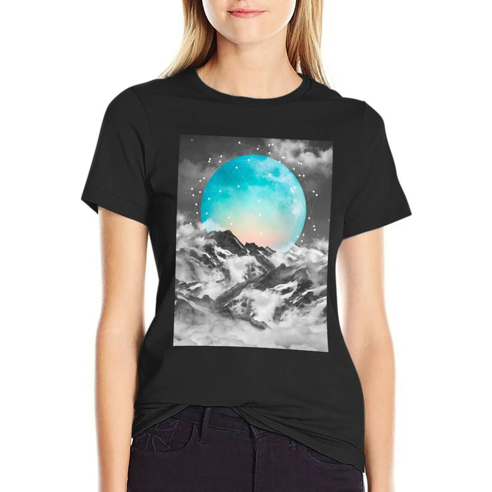 

It Seemed To Chase the Darkness Away T-Shirt lady clothes heavyweights t-shirts for Women cotton