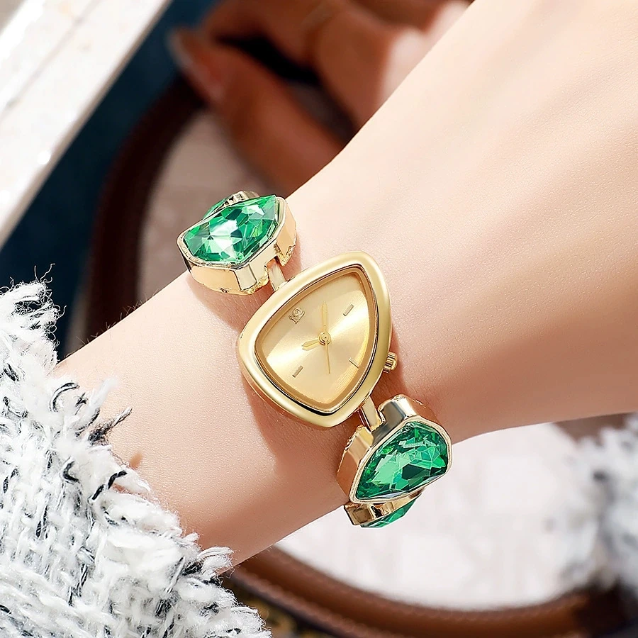 

New Fashion Watches For Woman Luxury Irregular Crystal Casual Quartz Watch Ladies Students Stainless Steel Watch Reloj Mujer Hot