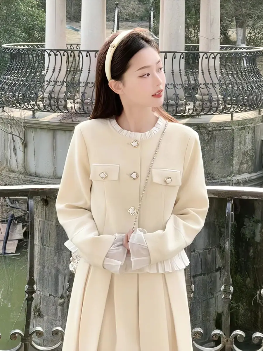 Women's Sweet Wood Ear Edge Woolen Suit Half Skirt Set Retro Contrasting Color Round Neck Blazers Pleated  Two-piece 