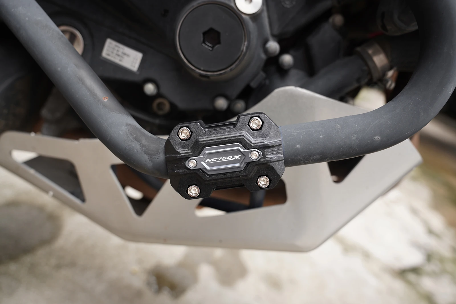 For Honda NC750X DCT NC 750X NC750 X 2017-2024 2025 2026 Motorcycle Engine Guard Bumper Protector Crash Bar Protection Block