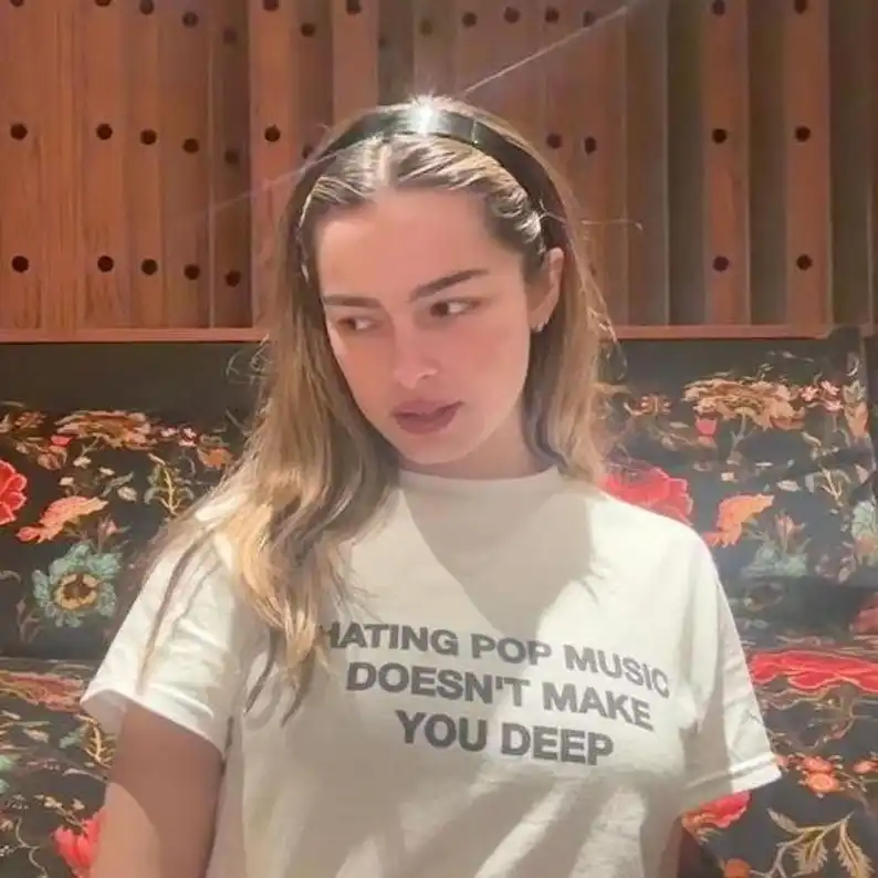 Addison Rae T-shirt 'Hating Pop Music' Slogan Printed Oversized Y2k Top Women Men Cotton Streetwear Casual Female Male Clothing