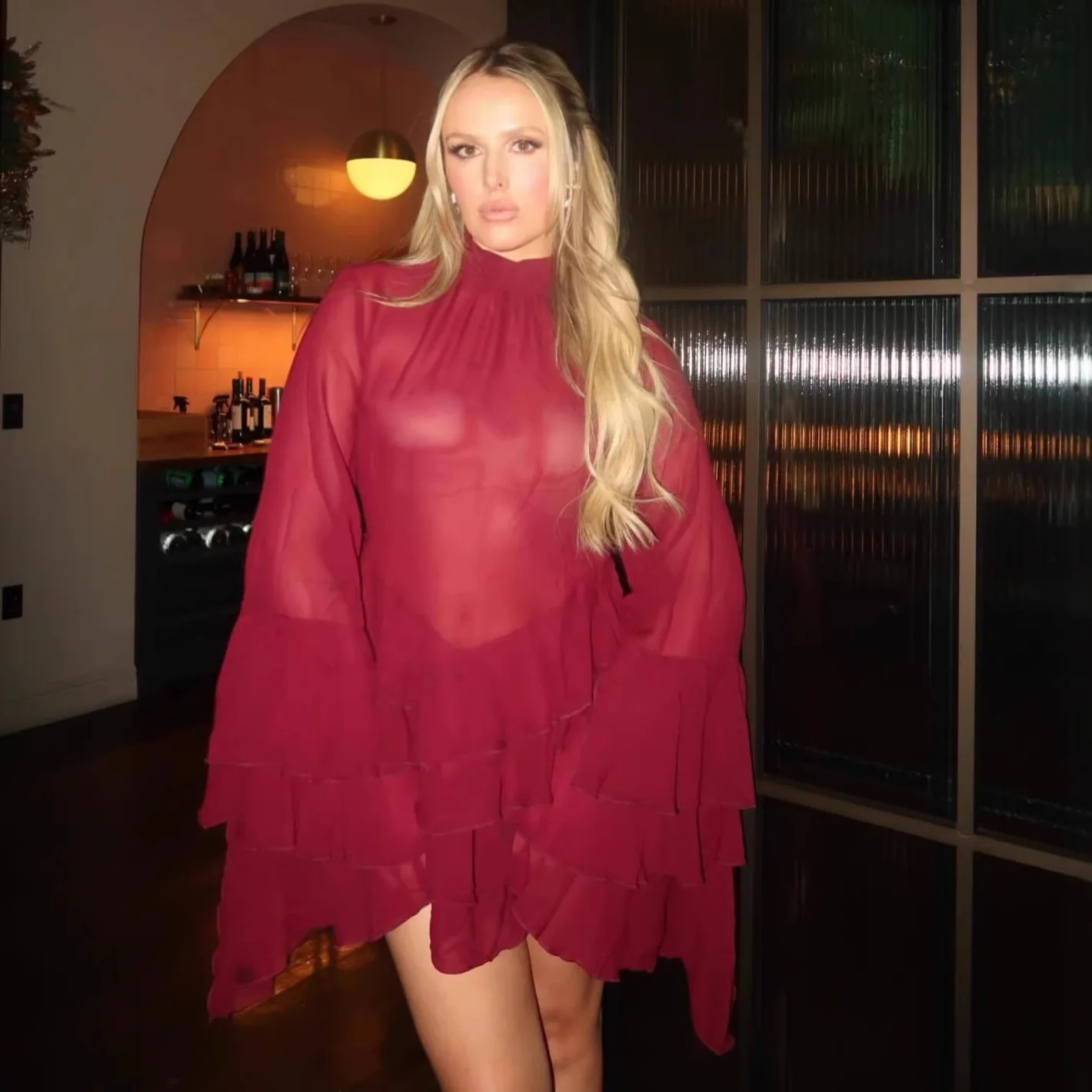 ชุดเดรสแฟชั่นฤดูหนาวปี 2025 แบบเซ็กซี่ คอสูง แขนยาวทรงบาน แต่งระบาย ชุดราตรีสั้นสำหรับงานแต่งงาน งานเลี้ยง