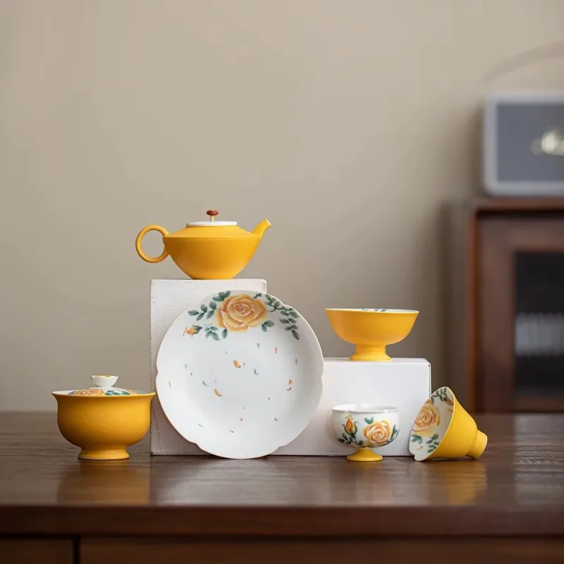 Chinese Style Hand Painted Yellow Ceramic Gaiwan, Kung Fu Tea Teacup, Porcelain Covered Bowl for Home Tea Ceremony Teaware Gift