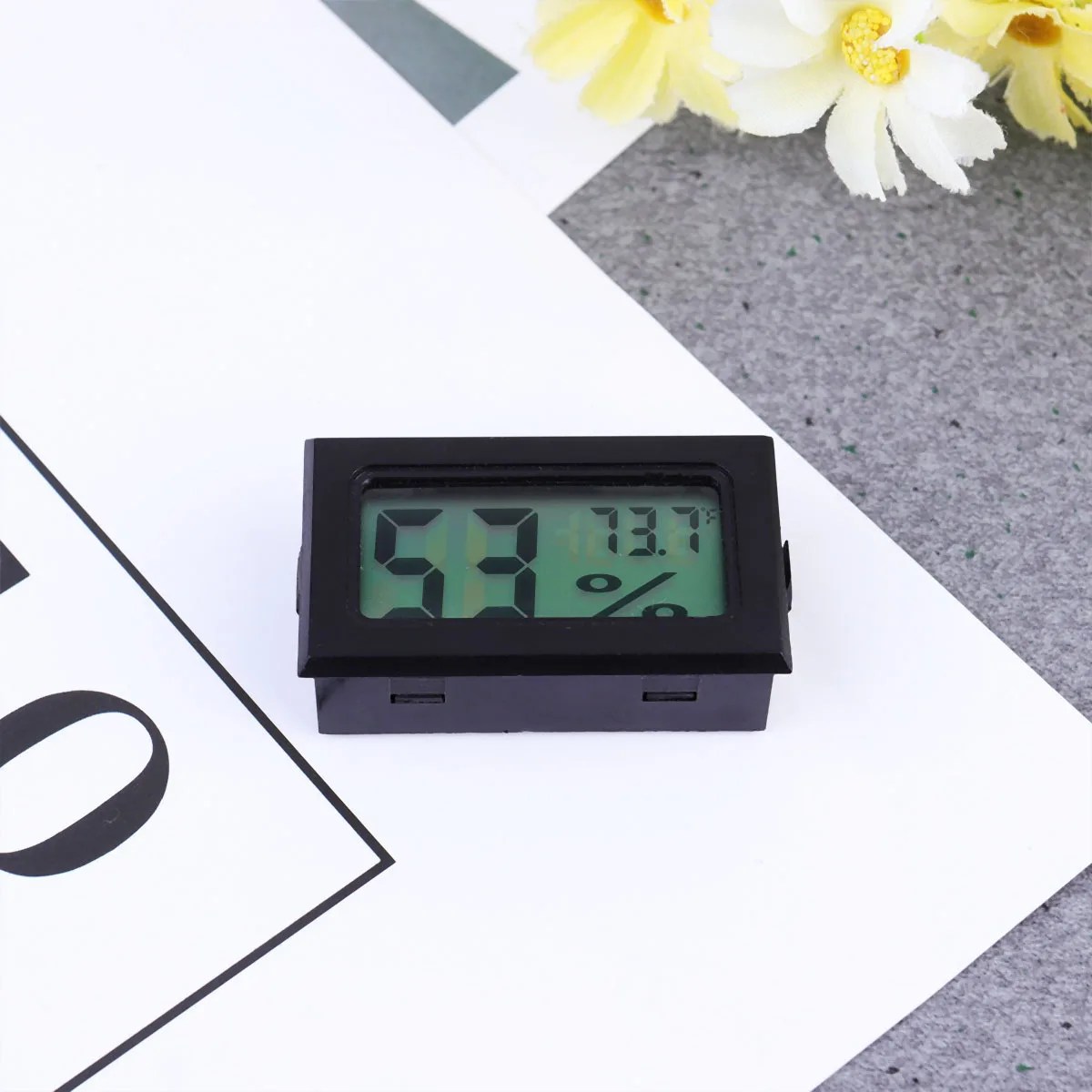 

3pcs Digital Hygrometer Large Display Temperature Humidity Monitor Low Power Smooth Surface Indoor Outdoor Black Fahrenheit Mini