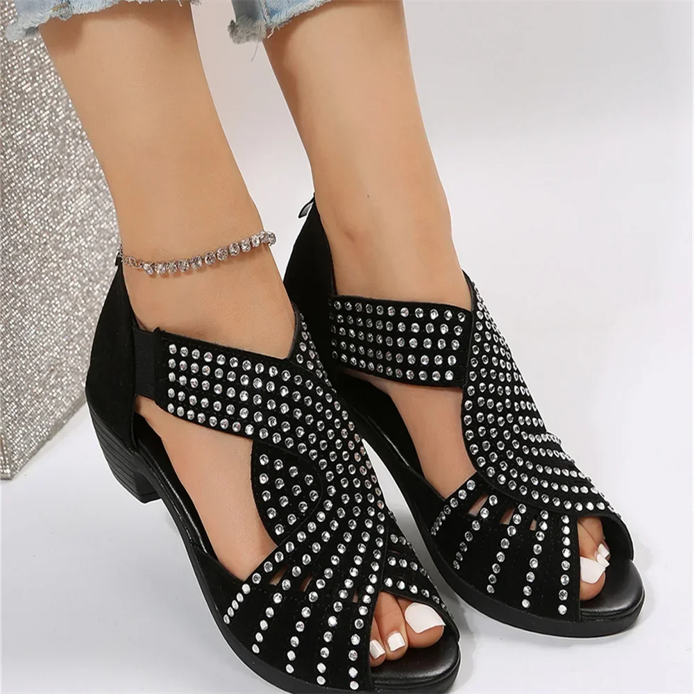 2023 New Style Women Summer Hollow Out Faux Leather Rhinestones Thick Heel Zipper Sandals Shoes