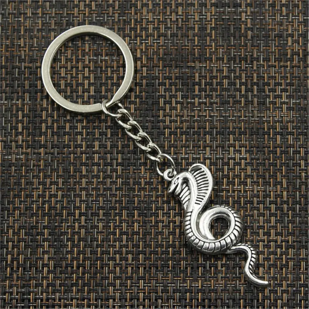 Fashion Keychain 49x19mm King Cobra Snake Bronze Silver Color Pendants DIY Men Jewelry Car Key Chain Ring Holder Souvenir Gift