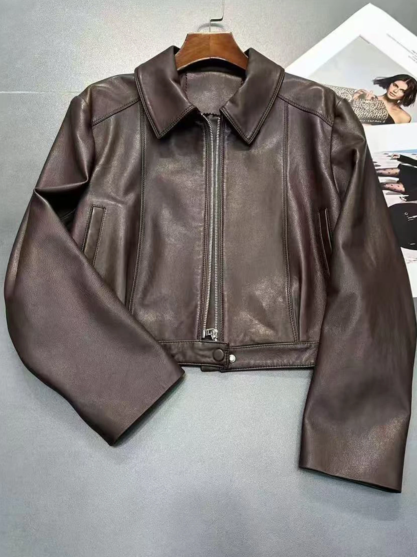 Brązowa Luźna Kurtka Damska ze Skóry PU na Jesień Nowa Uniwersalna Krótka Bluzka Pasująca do Wszystkiego EFFIE QONNA American...