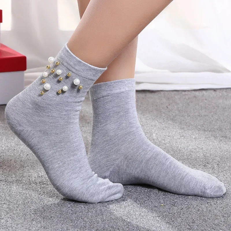 Fashion Women Solid Color Casual Socks w/ Pearls Decoration Ladies Short Cotton Socks