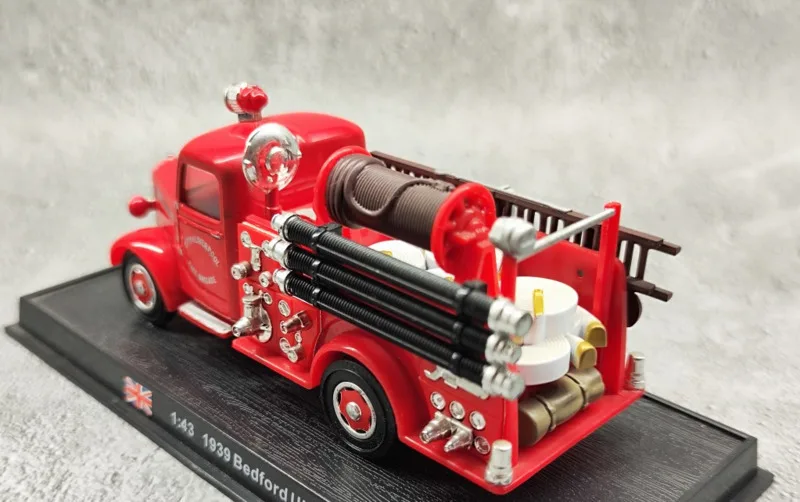 1/43 recién llegado, precio especial, Metal fundido a presión, modelo de motor de bomberos británico, colección de muebles, juguetes para niños