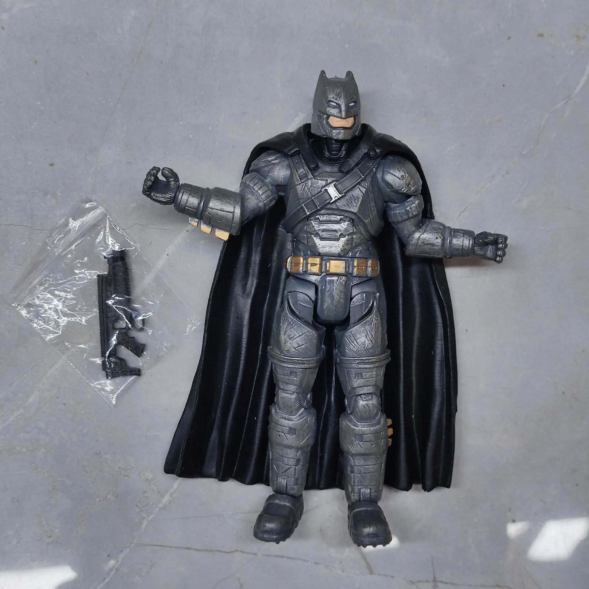 

DCC Collectibles Bat-Hero BVS DawnofJustice Heavy Armored 7" Loose Action Figure