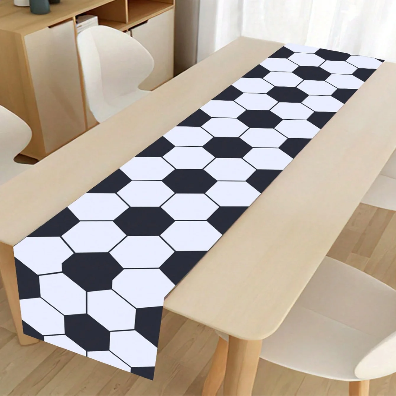 1-teiliger geometrischer Tischläufer mit Fußballmuster in Schwarz und Weiß, minimalistischer sechseckiger Tischläufer, moderner Heimstil, lange Tischdecke, Party-Dekoration, Tischläufer