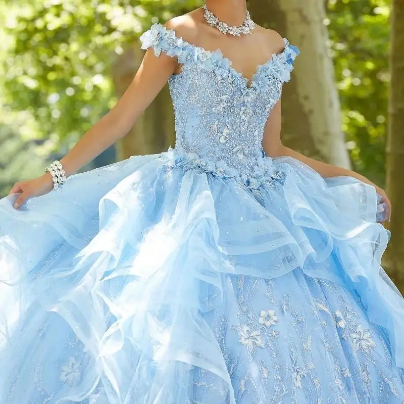 فساتين Quinceanera باللون الأزرق السماوي ثوب حفلة قبالة الكتف الأميرة سباركلي الخرز ريدتي تول الحلو 16 فستان Vestidos De XV 15 Anos