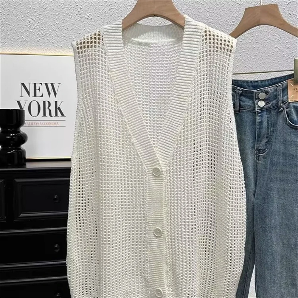 2025 Korean Fashion Women's New Button Down V-neck Crochet Vest Sleeveless Openwork Waistcoat Vintage Summer Basic Clothing Top