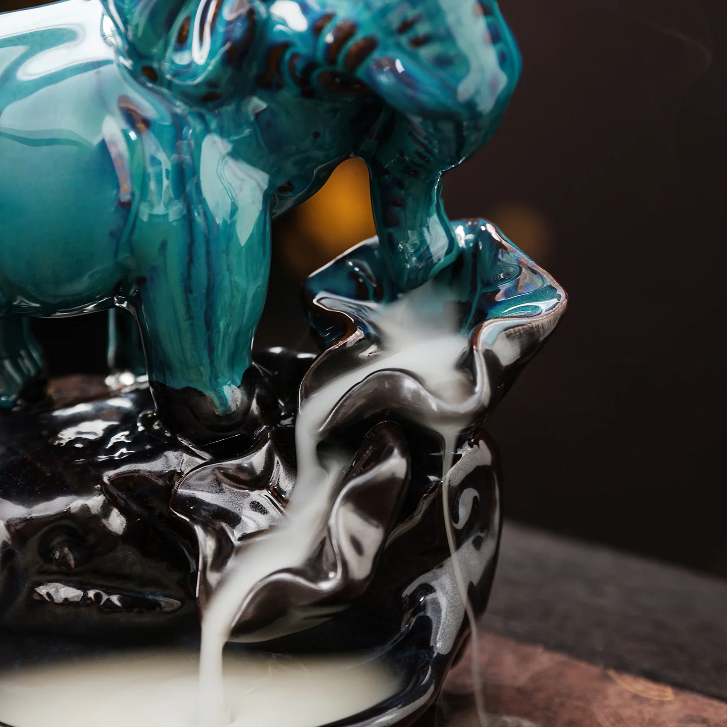 Reverse Flow Incense Burner Elephant Ceramic Waterfall Smoke Incense Holder for Cone Incense Home Decor Zen Ornament