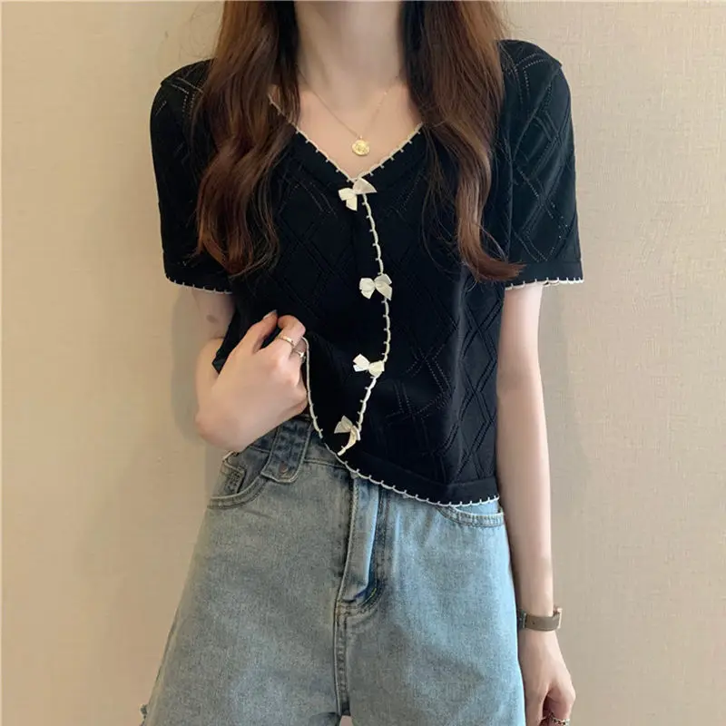 2025 Camisa de punto con cuello en V de seda de hielo hueca fina de verano para mujer