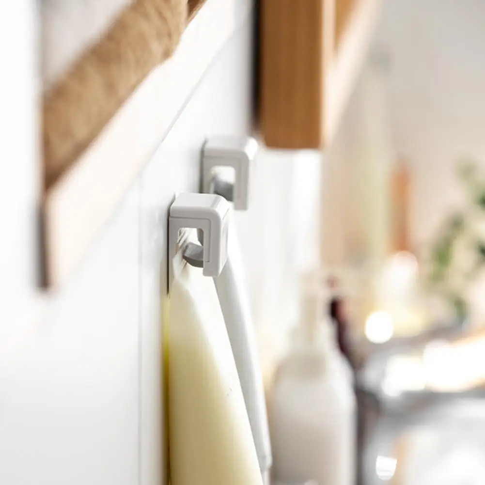 Toothpaste Clip Waterproof Wall Mount Plastic Toothpaste Dental Rack Hook Toothpaste Dispenser For Bathroom Storage Clip