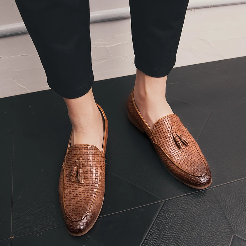 New formal men\'s loafers Classic and versatile design styles Outdoor leisure business party Hairstylist adult nightclub shoes