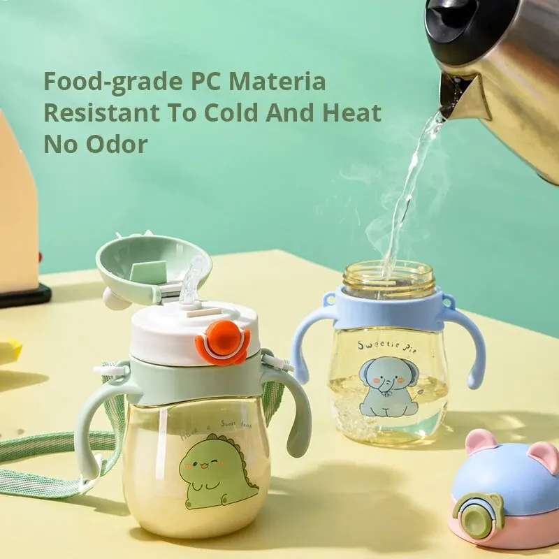 Simpatiche bottiglie d'acqua per bambini con cannuccia Tazza d'acqua da viaggio per studenti di cartoni animati Kawaii di grande capacità da 410 ml