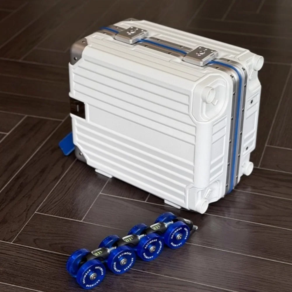 حقيبة حمل صغيرة على الصعود 14 بوصة خفيفة الوزن المتداول الأمتعة للأطفال حقيبة سفر بعجلات مع قفل TSA عجلة ملونة