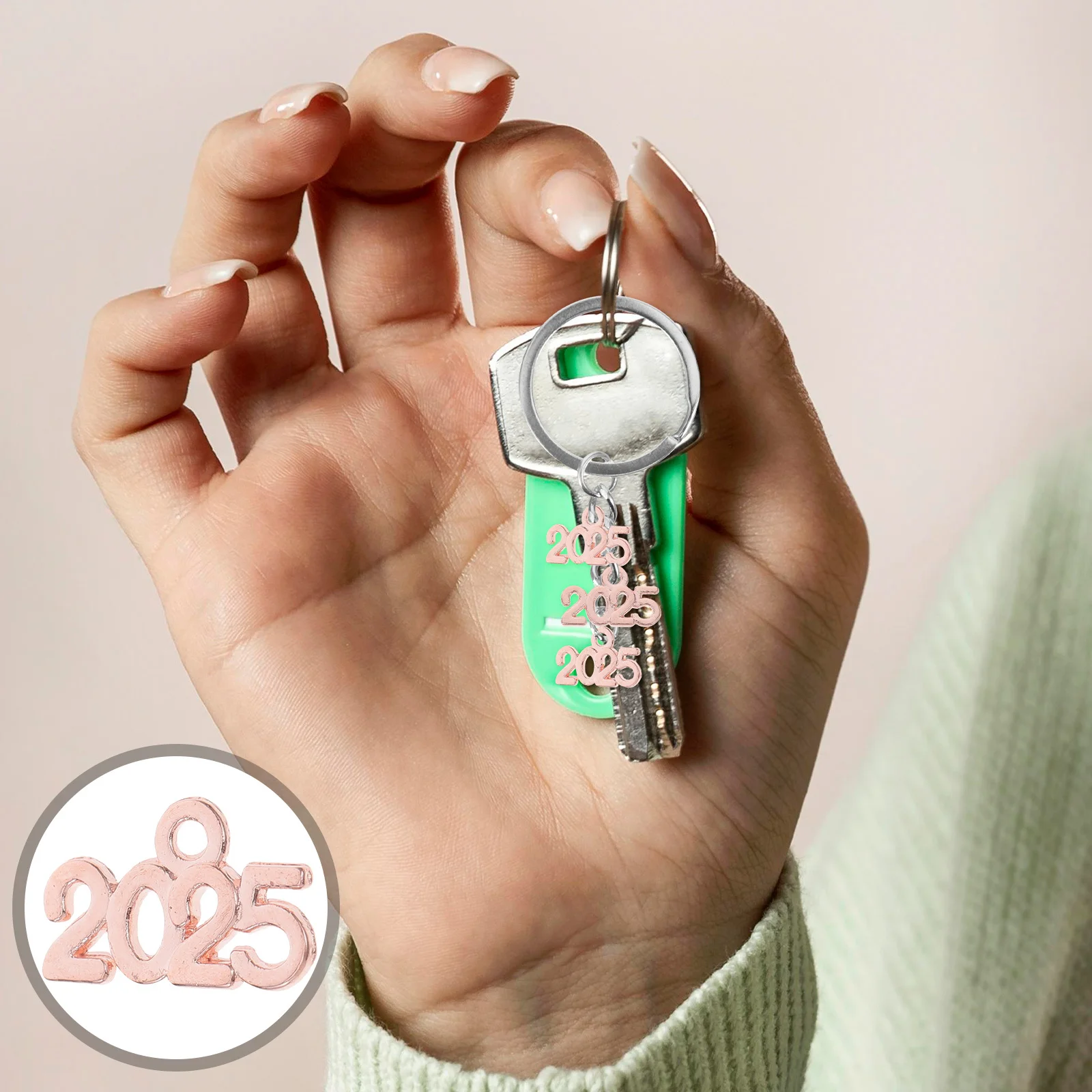 

100Pcs Alloy Key Ring Charms 2025 Year Pendants Graduation DIY Jewelry Making Supplies Keychain Bracelet Accessories