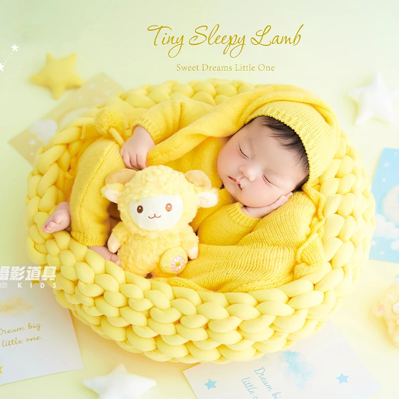 Newborn Photography Props Baby Sheep Theme Knit Romper with Match Bonnet Thick Braided Basket Infant Studio Shooting Costume