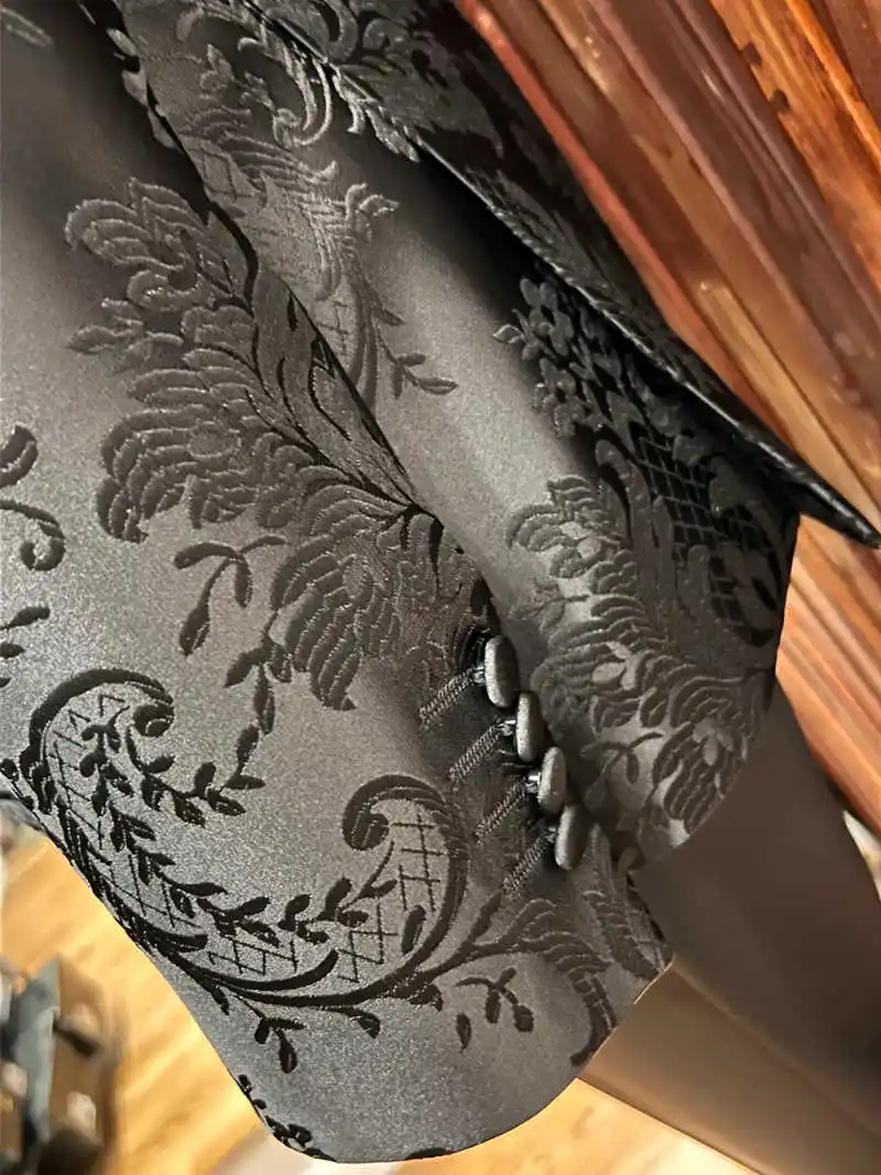 クラシックな結婚式の男性スーツビジネスウェアオーダーメイドジャカードタキシード 3 個コートベストパンツパーティー歌手新郎スーツカスタマイズ