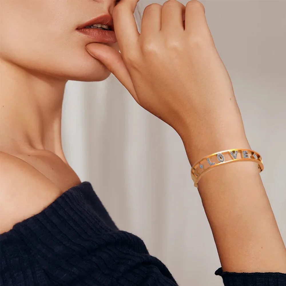 

Light luxury ''LOVE'''s words stainless steel women's bracelet, high-quality waterproof jewelry, gifts for friends