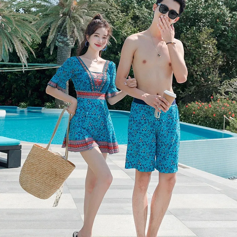 

New Couple Swimsuit Conservative One-piece Skirt Style Flat Corner Belly Covering Steel Holder Gathers Small Chest Women's Swims