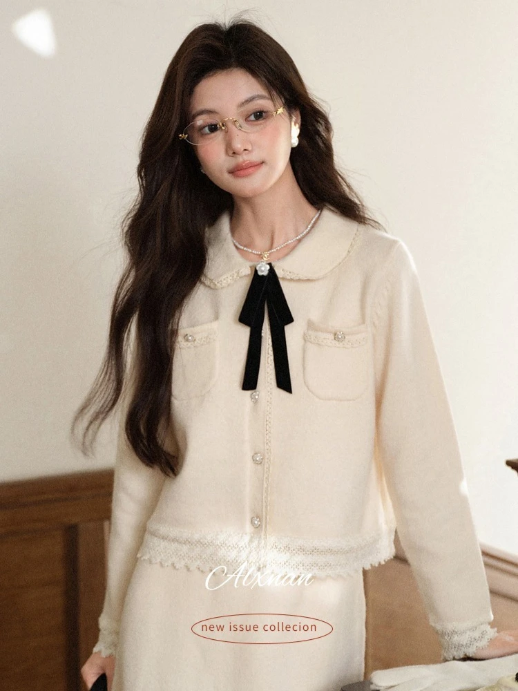 ALXNAN Plus Size Knit Cardigan Women Autumn Winter Warm Elegant Sweater Fashion Casual Bow Pearl Flower Buttons Tops D663083